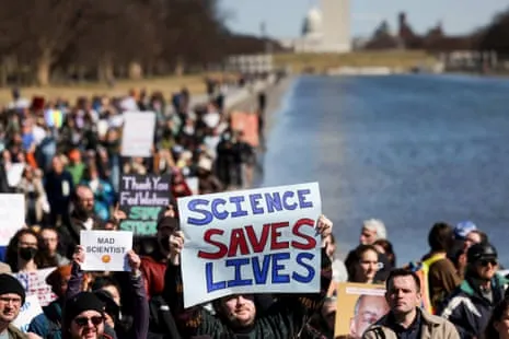 The President’s Campaign on Science Has US Healthcare Experts Reeling: ‘They’re Ignoring Science’