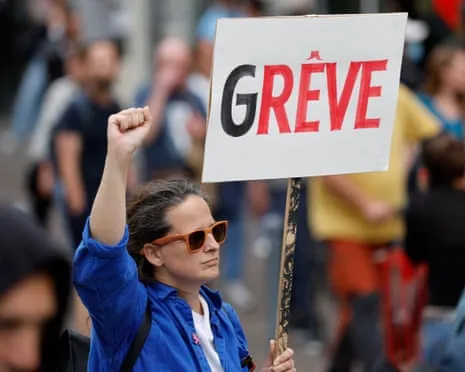France Bracing for Significant Strike Action During Deepening Political Crisis
